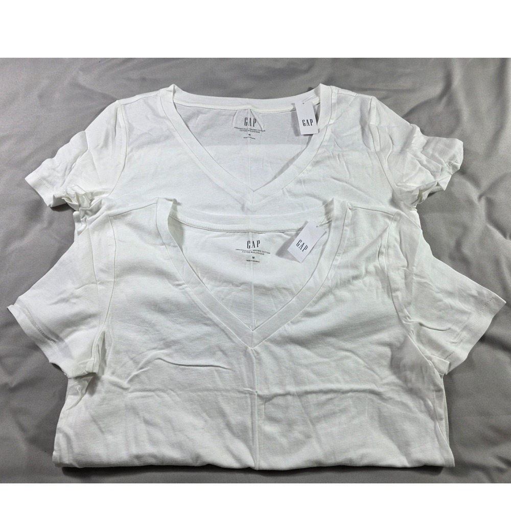 Gap V-Neck T-Shirt 2 Pack Bundle Women Medium White Organic Cotton NEW